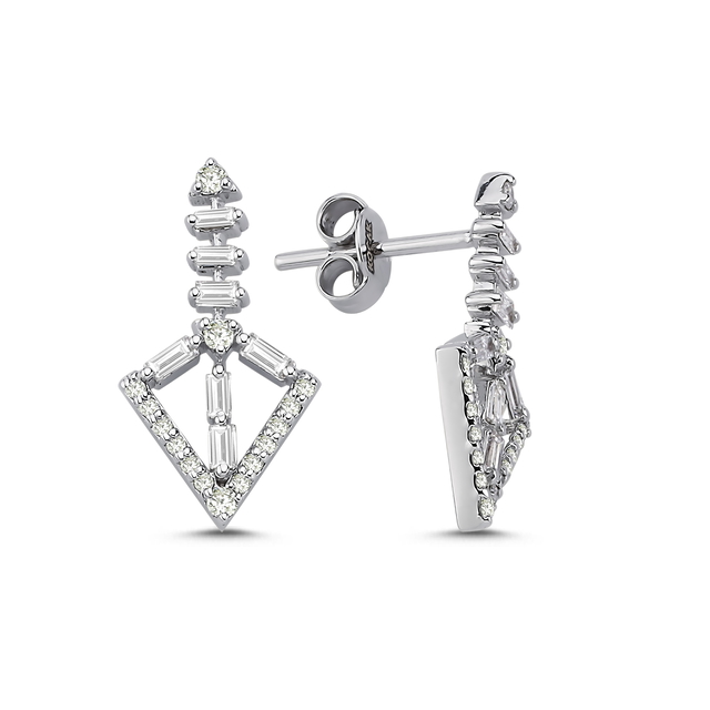 0.54 Karat Arrow of Eros Baget Pırlanta Küpe