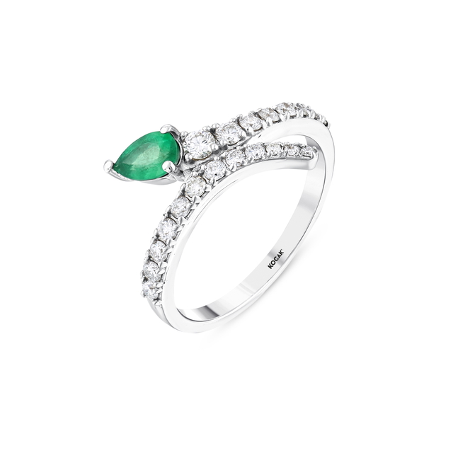 0.73 Karat Zümrüt Pırlanta Yüzük